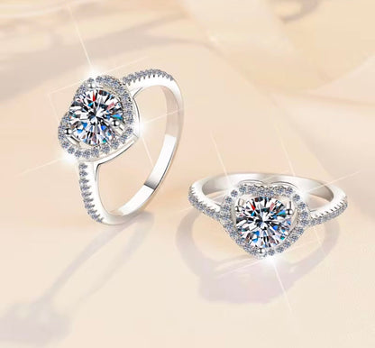 Romance Heart 18K White Gold Plated, 1 Carat Ring - J.Resilience